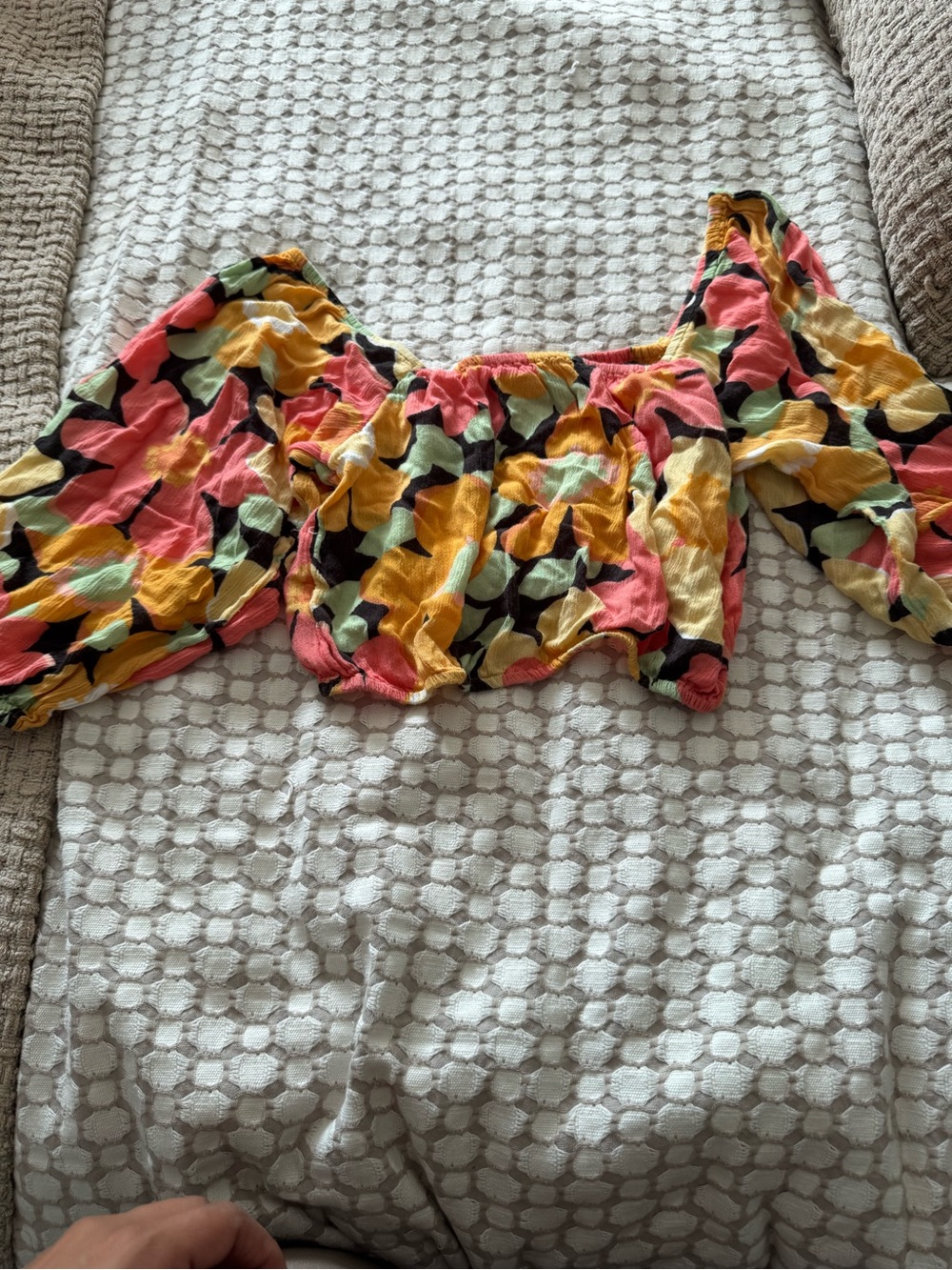 Floral Puff-Sleeve Cropped Top in Coral & Yellow
